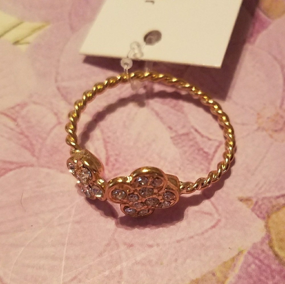 Gold Flower Rope Band Ring - Picture 8 of 8